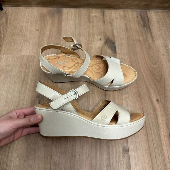 Born Leather Wedge Sandals Sz 10 - Picture 1 of 5